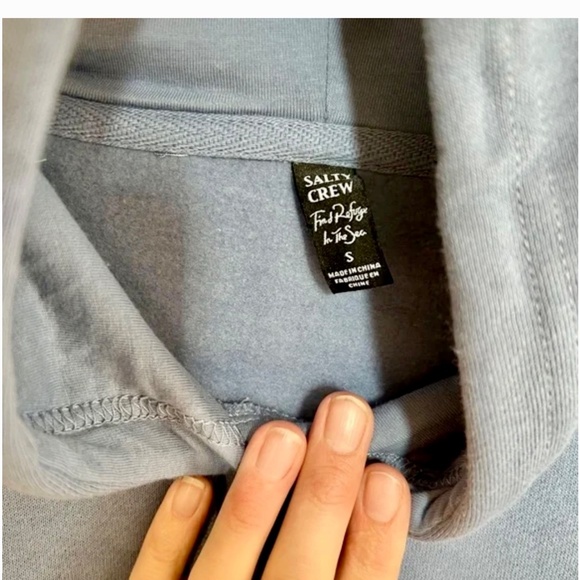 Salty Crew Hoodie - Picture 3 of 3